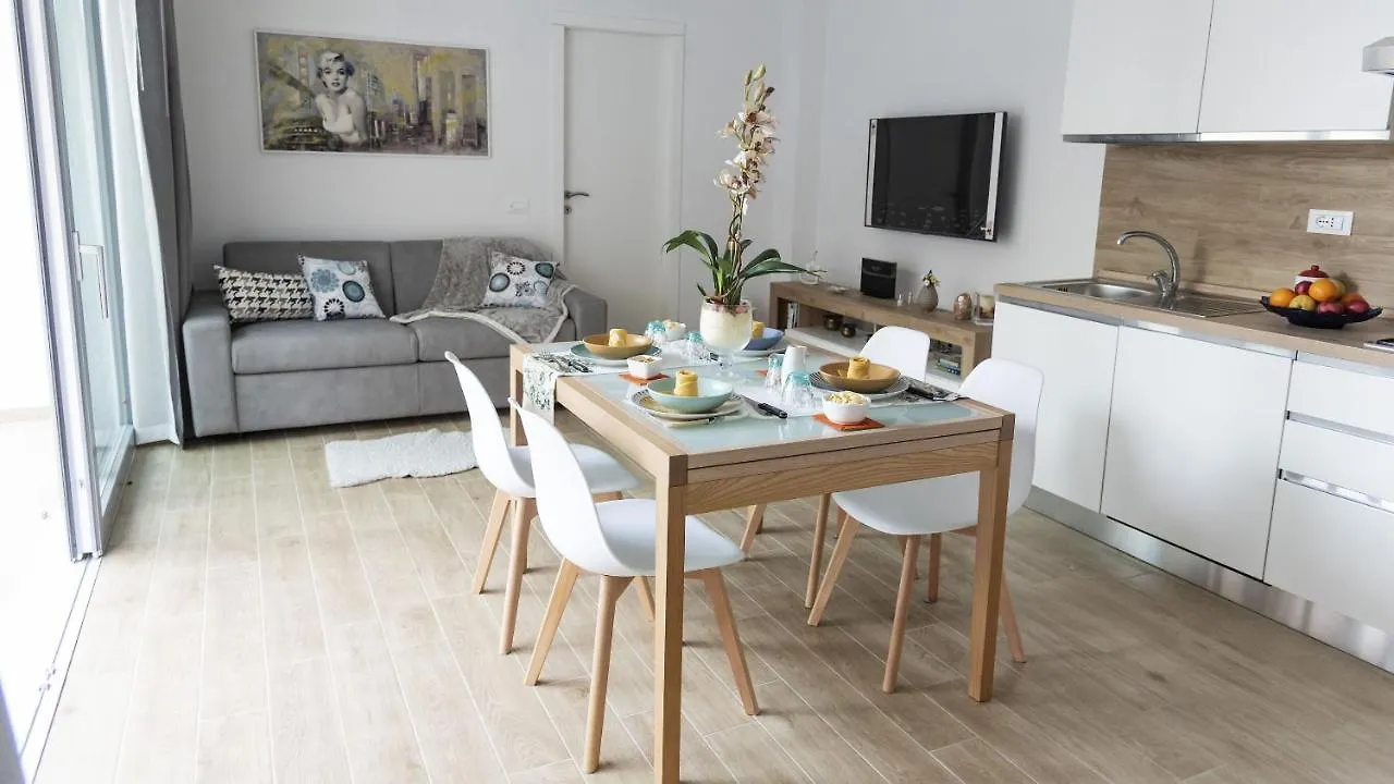 Apartament La Casa Di Marty Per 6 Torre del Lago Puccini